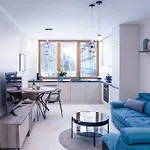 Letna, Ac & Garage 89m2 And 44m2 * 코시체