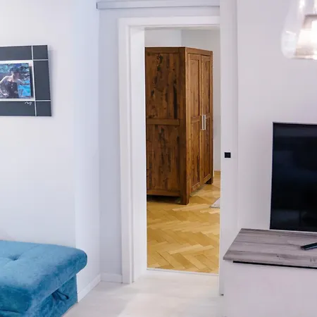 Letna, Ac & Garage 89m2 And 44m2 * Košice