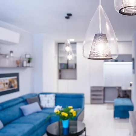 Letna, Ac & Garage 89m2 And 44m2 Appartement