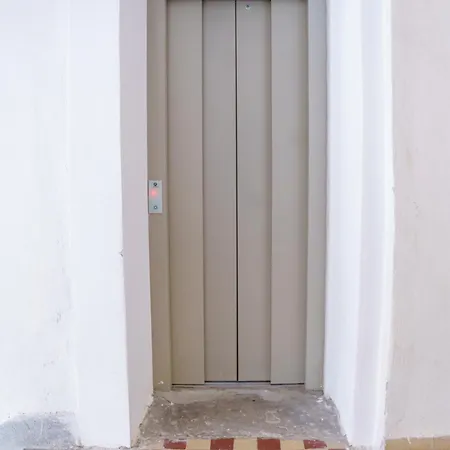 Apartments Letna, Ac&Garage 89M2 דירה *